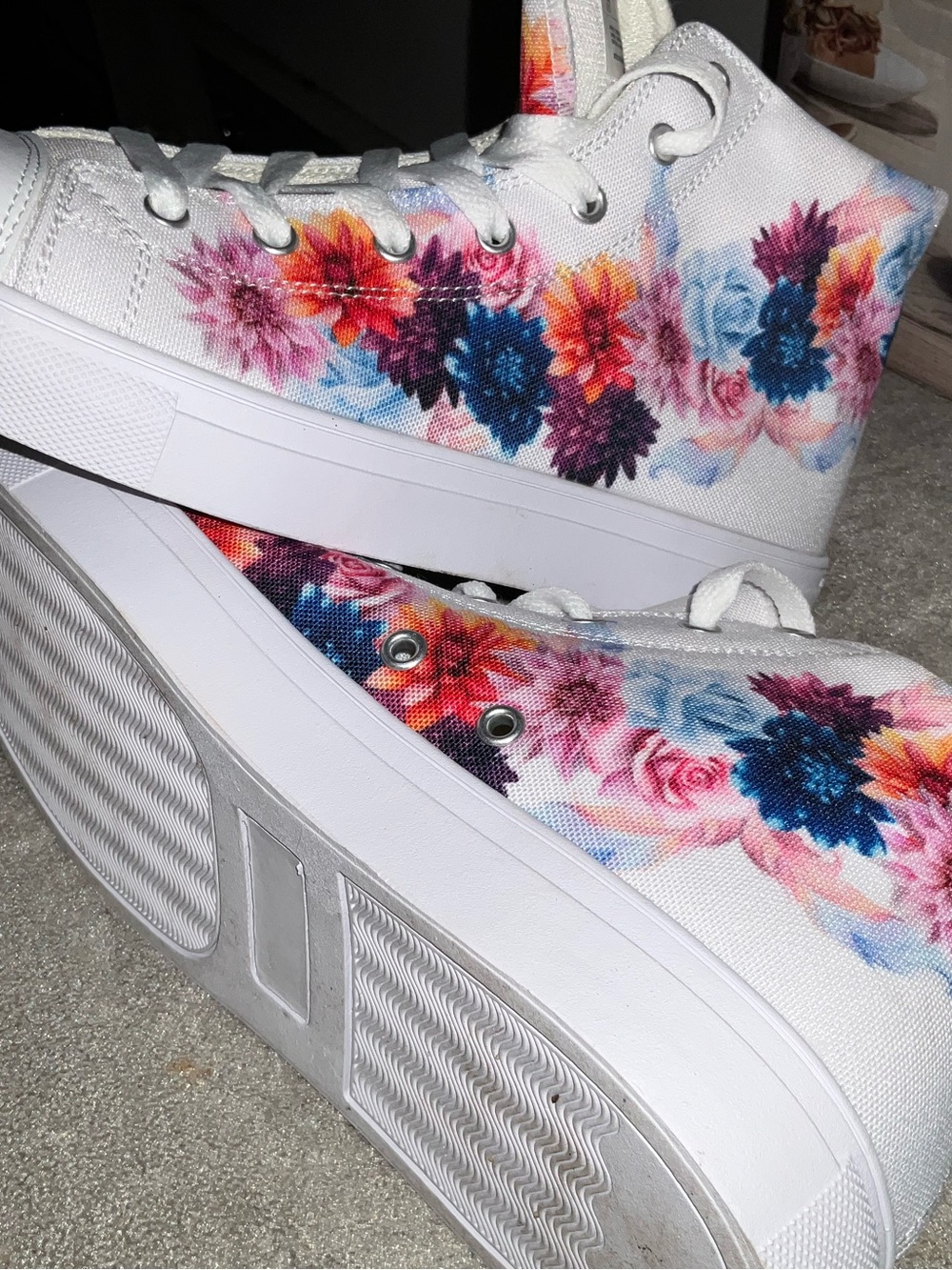 White High-Top Sneakers with Multicolor Floral Print